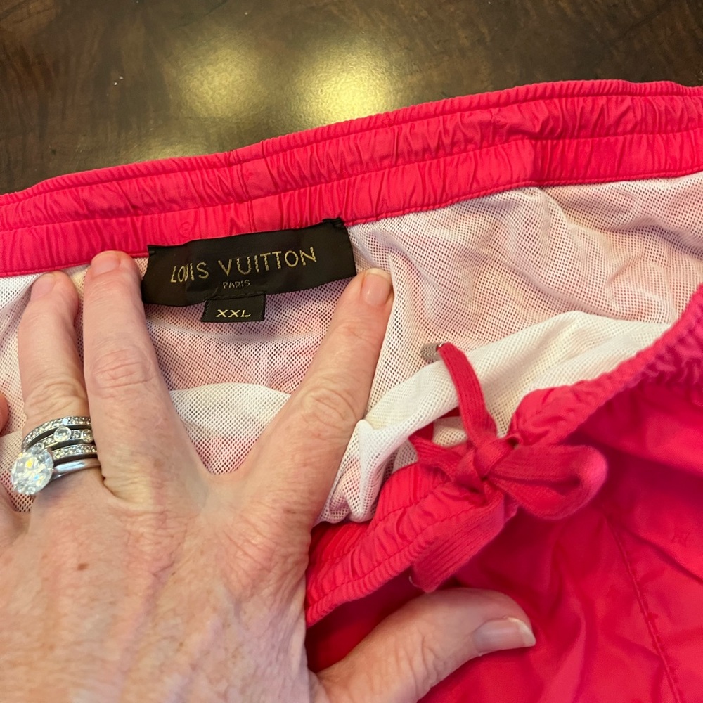 Louis Vuitton Mens XXL hot pink swim trunks